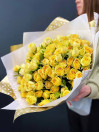 Букет из 25 кремовых кустовых роз